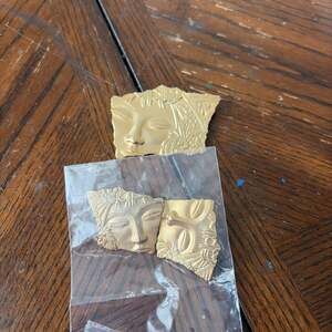 Vintage JJ Jonette Gold Tone Geisha Lady Face Brooch Pin